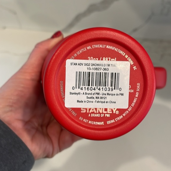 Stanley - 30 oz. LAVA (red) Quencher H2.0 Flowstate Tumbler w/Handle - NWT! - Picture 7 of 7